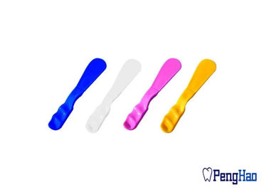 Multi materiali di consumo dentari colorati del cemento della spatola di plastica dentaria eliminabile del gesso